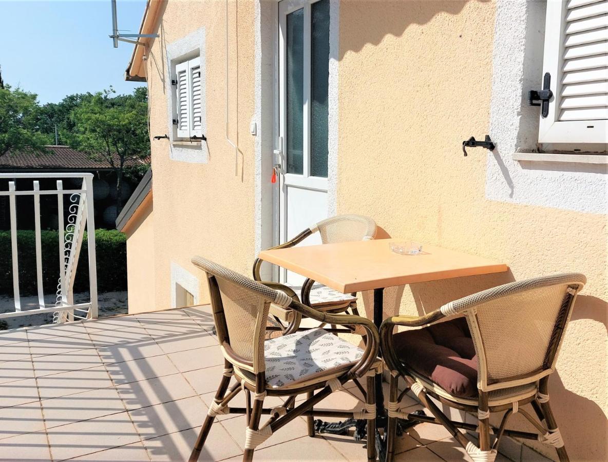 Amore House With Apartment Умаг Экстерьер фото